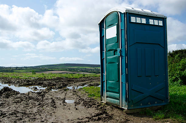 Best Standard Portable Toilet Rental  in Shaker Heights, OH
